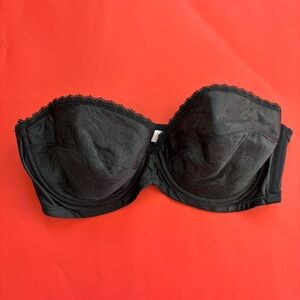 Vintage Black Lace Trim Strapless Bra